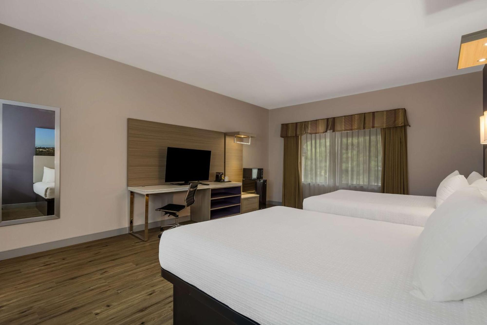 Best Western Diamond Bar Hotel & Suites Esterno foto