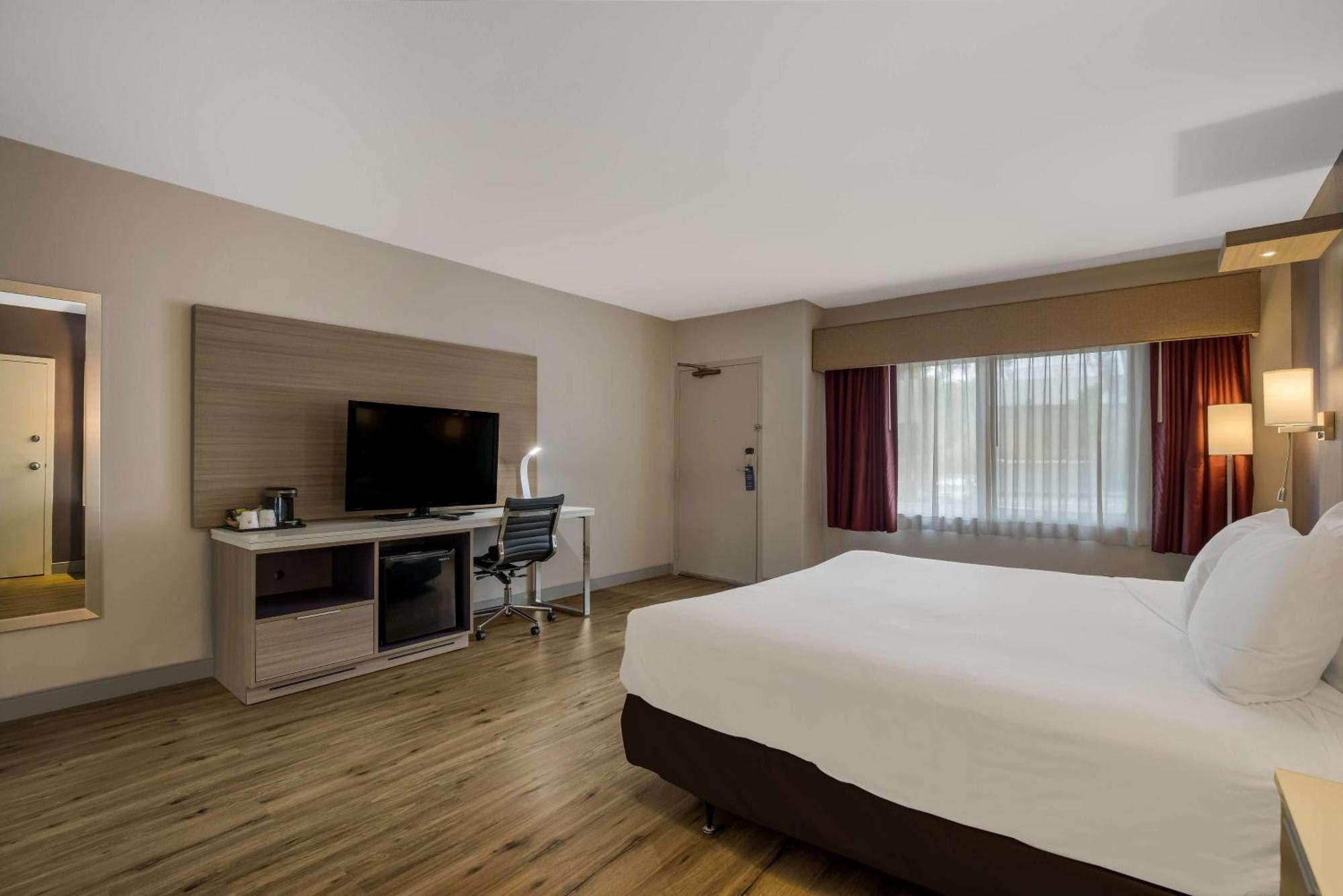 Best Western Diamond Bar Hotel & Suites Esterno foto