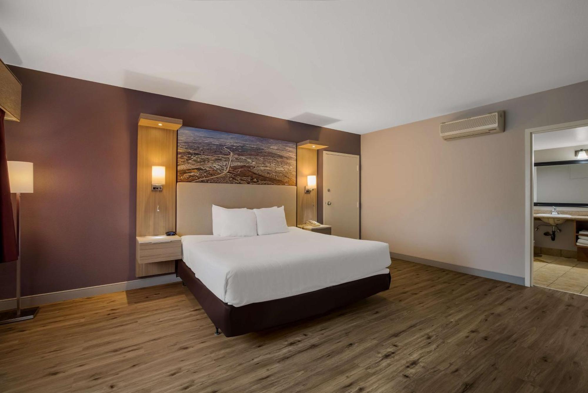 Best Western Diamond Bar Hotel & Suites Esterno foto