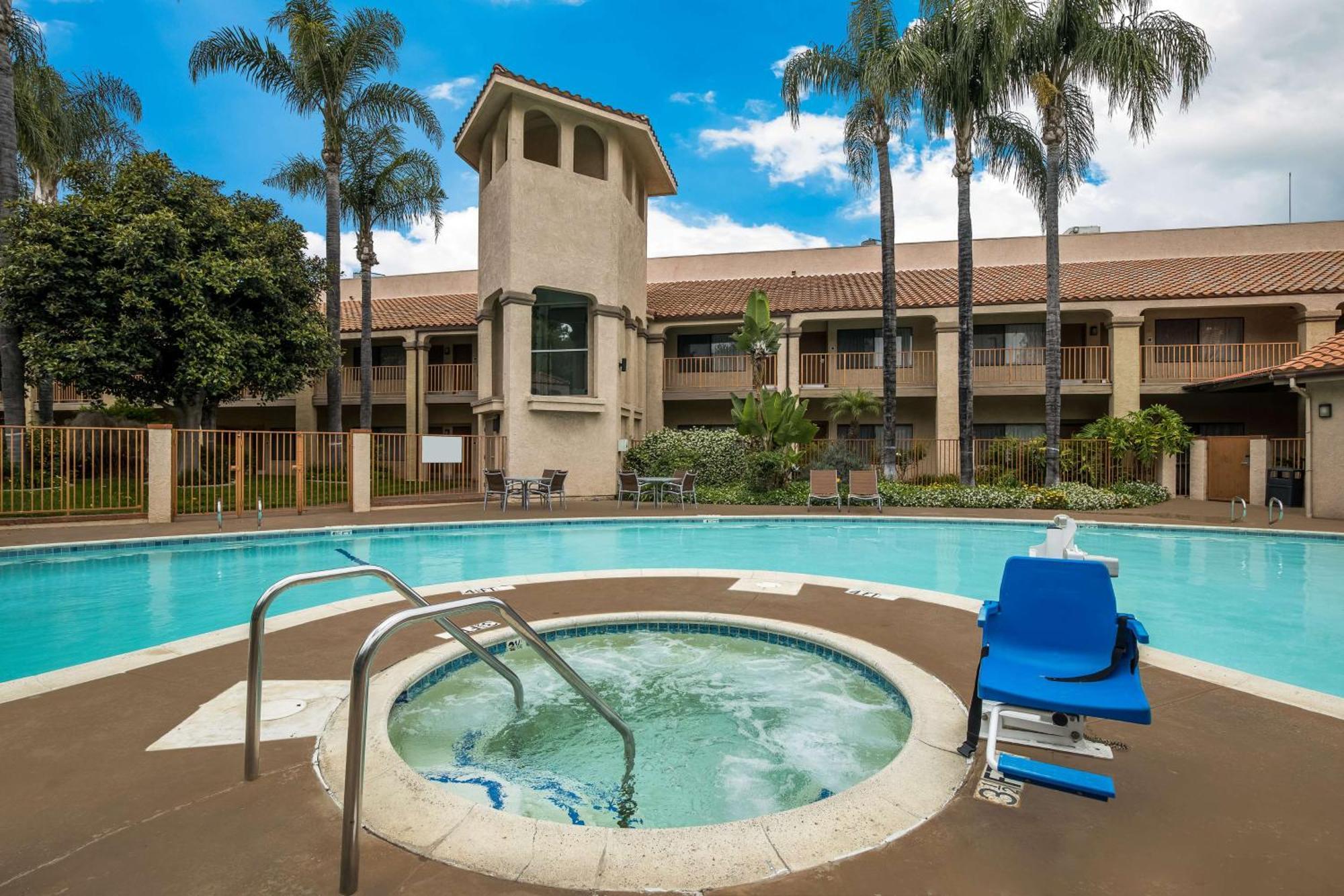 Best Western Diamond Bar Hotel & Suites Esterno foto