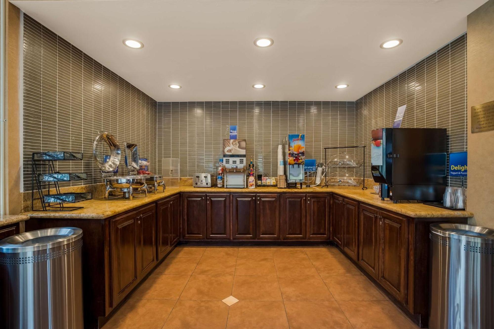 Best Western Diamond Bar Hotel & Suites Esterno foto